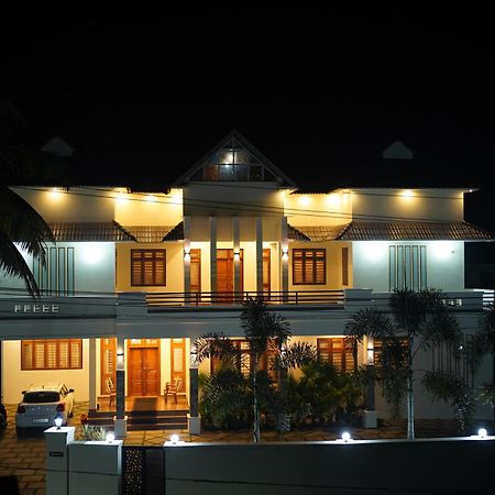 Nandhanam Holidays كانور المظهر الخارجي الصورة